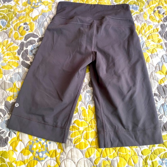 Lululemon small size bike shorts - Picture 1 of 3
